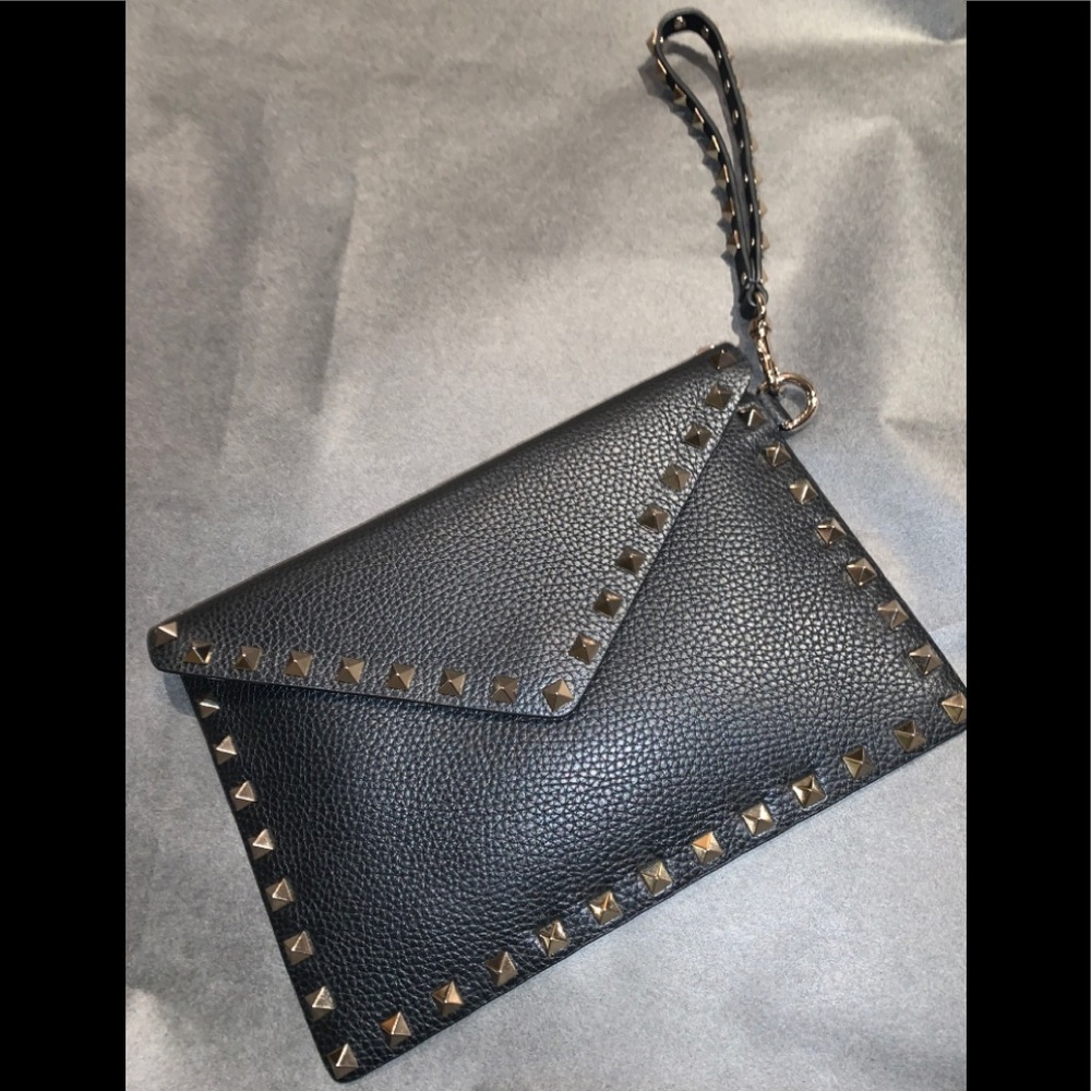 Valentino Garavani Rockstud Envelope Wristlet
